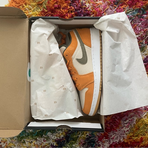 Jordan Shoes - Jordan 1 Low Light Curry